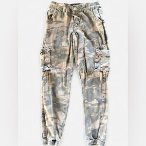 Camouflage Cargo Jogger Pants - Neutral Camo